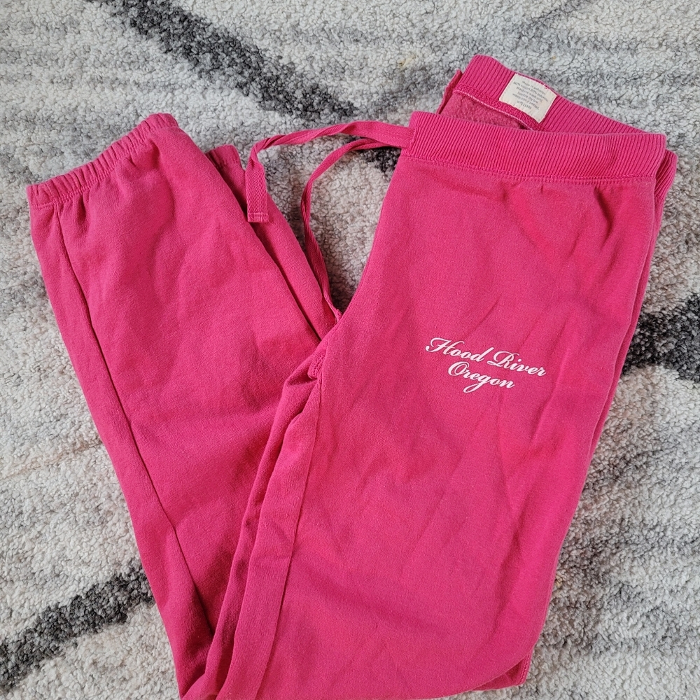 'Hood River, Oregon' sweats
